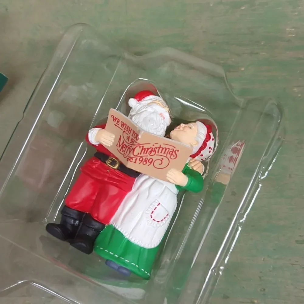 Mr. and Mrs. Claus series holiday‎ duet 1989